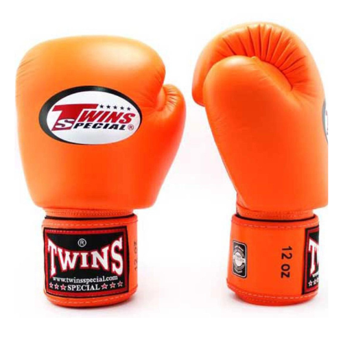 Best Professional kickboxing gloves. Best Kickboxing gloves emphasizing gloves made for kickboxing athletes, providing strong mitts for punching and sparring. kickboxing gloves, Twins Special Kickboxing Gloves